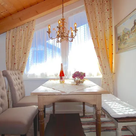 Himmelschloesschen & Rose Apartment