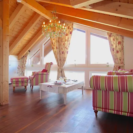 Himmelschloesschen & Rose Apartment